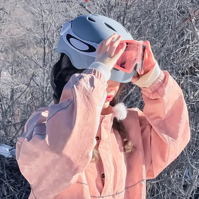 吞噬太阳的女子