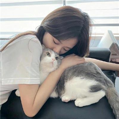 我想变成鸟,所以跳起来